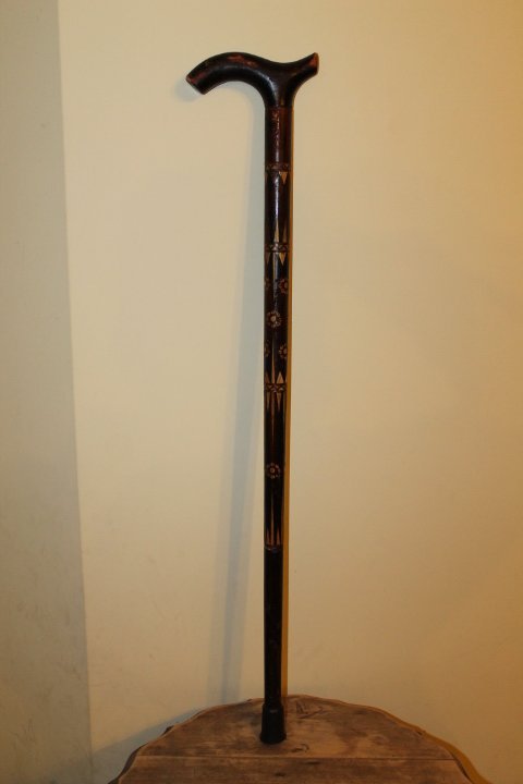 Lazda, lazdelė. Kaina 21 Eur.