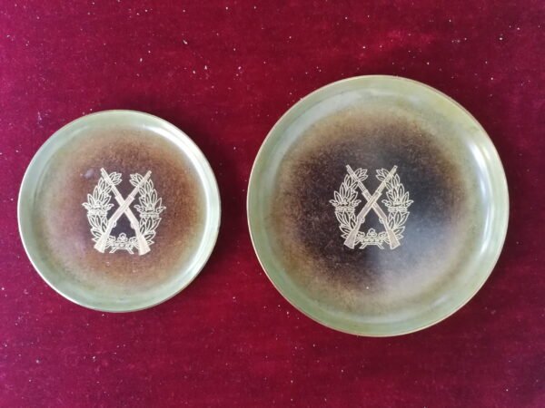 Lėkštutės bronzinės Medžioklė. 2 vnt. Kaina 21 už abi.