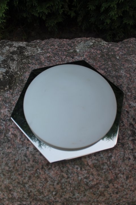 Sviestuvas - tablete. Kaina 16 Eur.