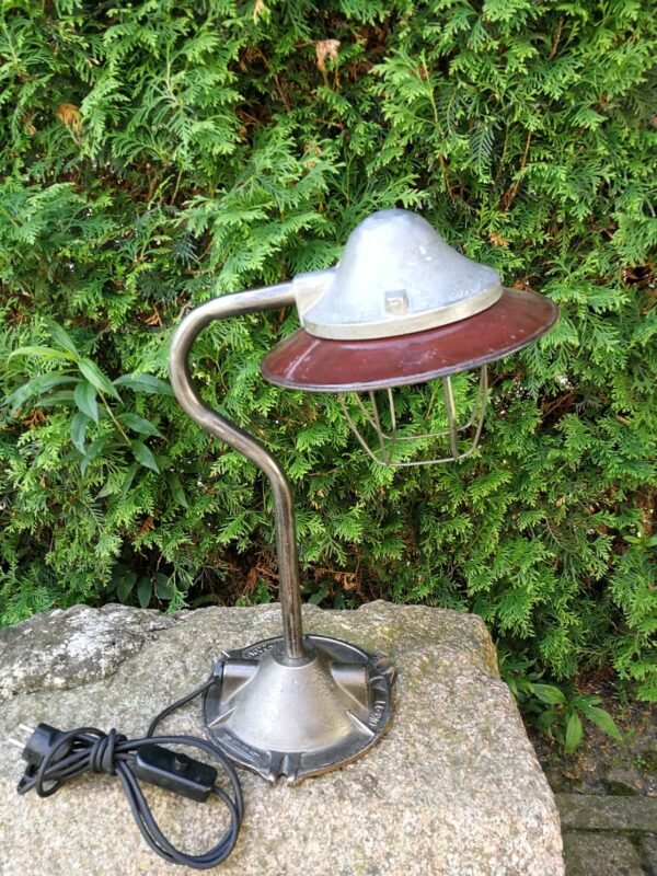 Stalinis šviestuvas, industrinio stiliaus. Kaina 122