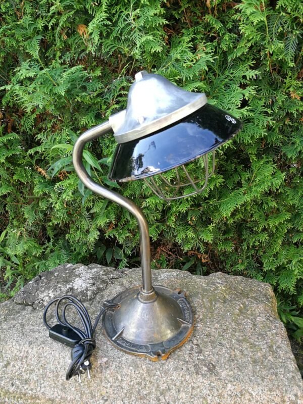 Stalinis šviestuvas, industrinio stiliaus. Kaina 122