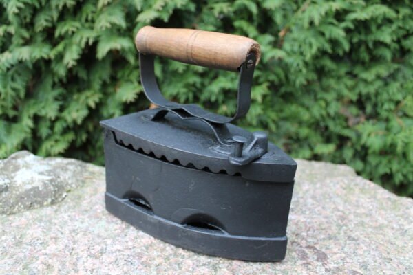 Prosas, lygintuvas.Kaina 28 Eur.