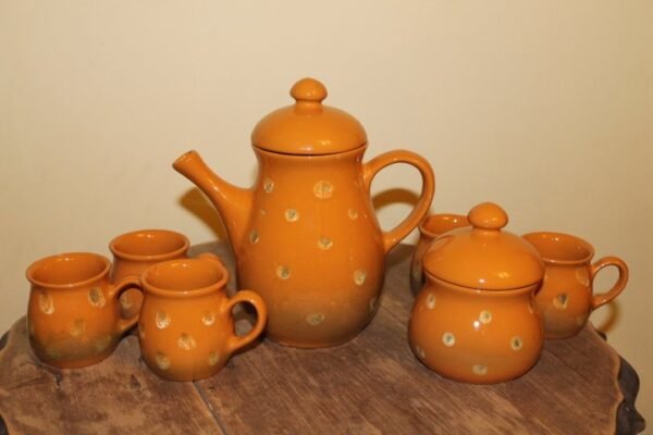 Molinis komplektas, servizas. Kaina 23 Eur.