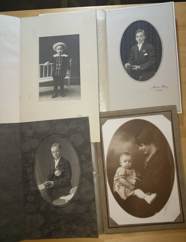 Nuotraukos antikvarinės. 4 vnt. Kaina už vnt. - 6