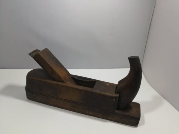 Obliukas lietuviškas, antikvarinis, tinkamas naudojimui. Kaina 16