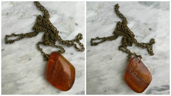 Pakabukas su gintaru. Kaina 23