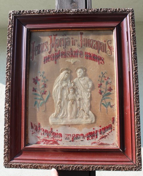 Antikvarinis siuvinetas religinis paveikslas. Kaina 62 Eur.