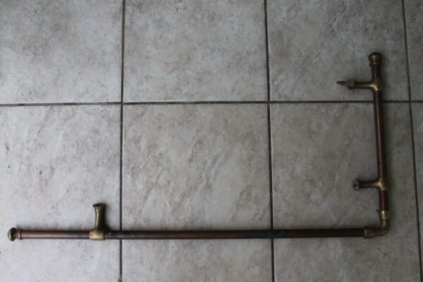 Krosnies zalvariniai-bronziniai laikikliai. Kaina 33