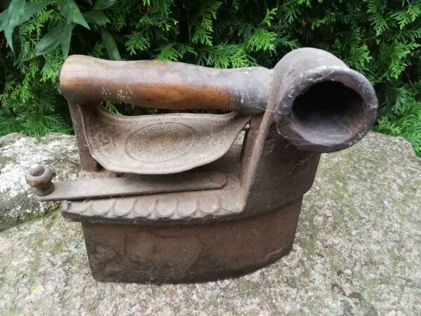 Prosas, lygintuvas su kamineliu. Cestakowa. Kaina 36