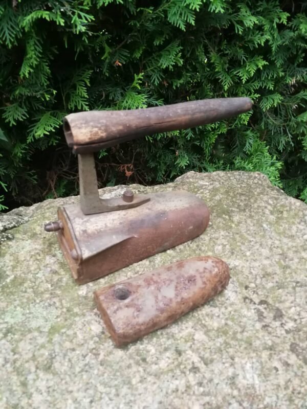 Prosas, lygintuvas su kaitinimo plyta, plokste. Kaina 32