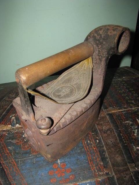 Prosas, lygintuvas su kamineliu, karuna. Kaina 38