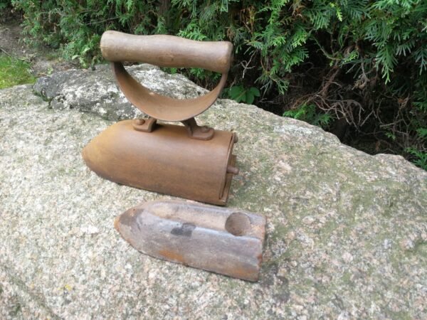 Prosas, lygintuvas su kaitinimo plyta, plokšte. Kaina 32