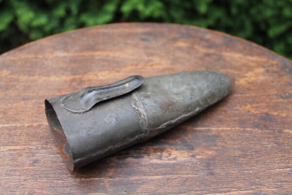 Antikvarine detuve dalgio pustyklei. Kaina 32