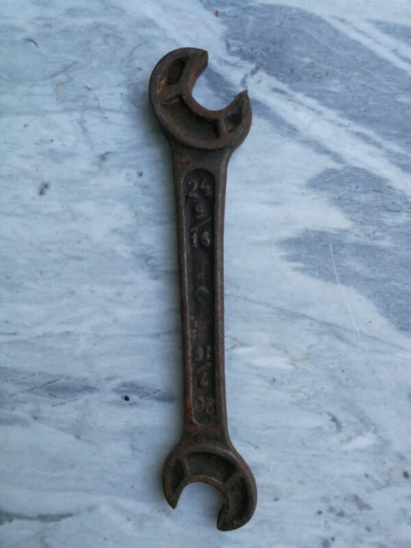 Antikvarinis verzliaraktis. Kaina 14