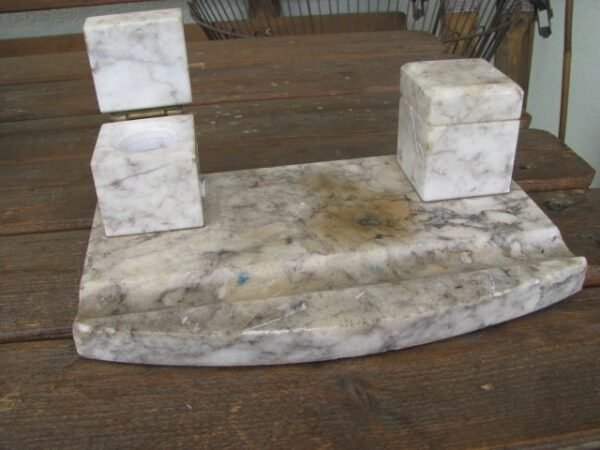 Akmenine rasaline. Kaina 26 Eur.