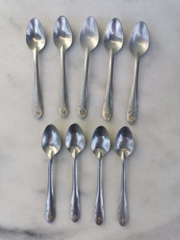 Šaukšteliai aliuminiai, arbatiniai, tarybiniai. Kaina 5 už visus.