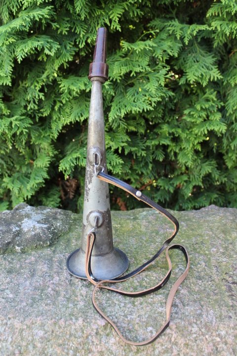 Signalas. Kaina 12 Eur.