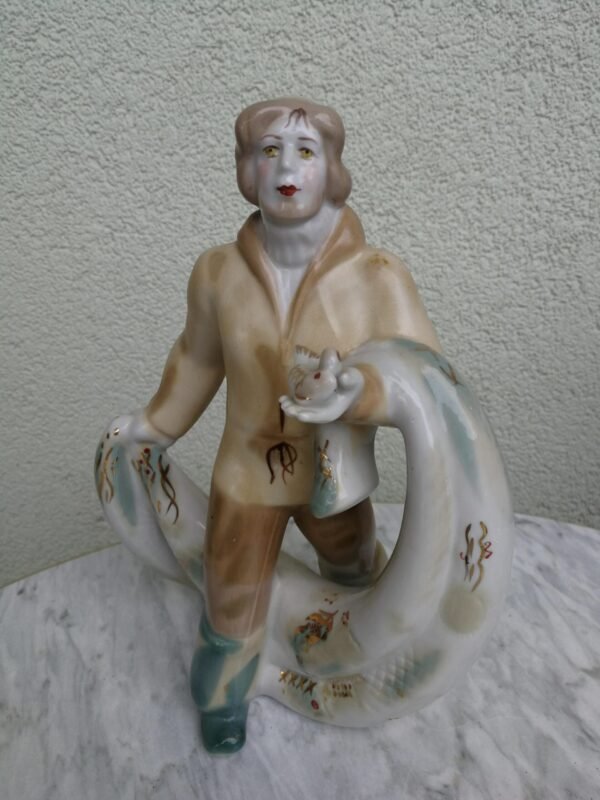 Statulėlė porcelianinė Žvejys, Žvejas tarybinių laikų. Kaina 53