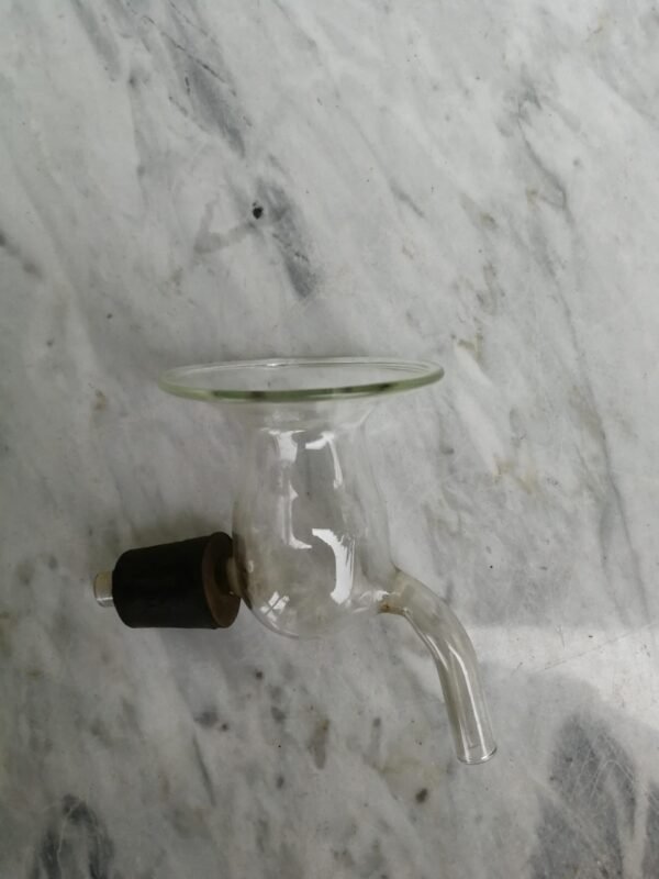 Laboratorinio indo kranelis. Kaina 5,5