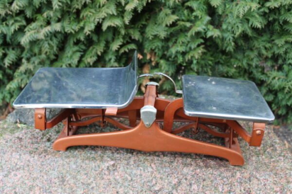 Svarstykles elegantiskos vintazines. Kaina 53 Eur.