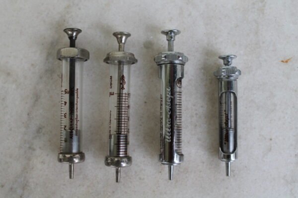 Švirkštas stiklinis, vokiškas. LIKO 1 vnt. 5 ml. Kaina 6