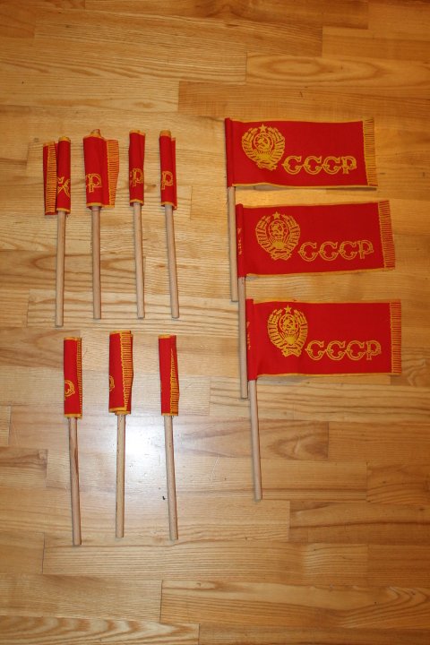 Vėliavėlės tarybinės šventinės, originalios. LIKO 1 vnt. Kaina 10