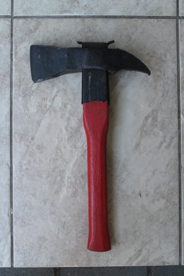 Kirvis gaisrininko tarybinis. Kaina 36