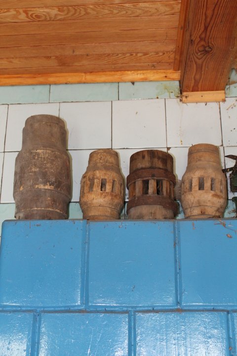 Tekiniai antikvariniai. PARDUOTAS trečias. Kaina po 8