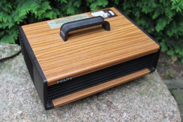 Šildytuvas, ventiliatorius Philips vintažinis. Kaina 62 Eur.