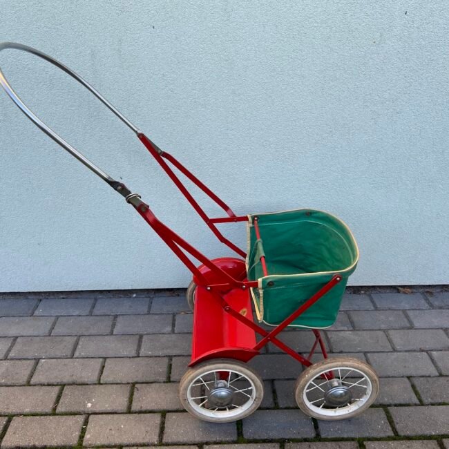 Vezimelis-vaikiskas-angliskas-Pedigree201.jpg Vezimelis-vaikiskas-angliskas-Pedigree201.jpg