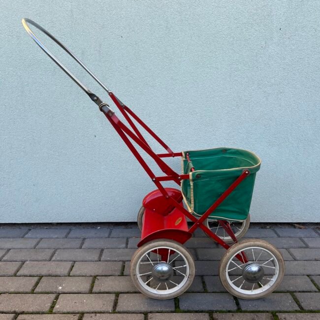 Vezimelis-vaikiskas-angliskas-Pedigree204.jpg Vezimelis-vaikiskas-angliskas-Pedigree204.jpg