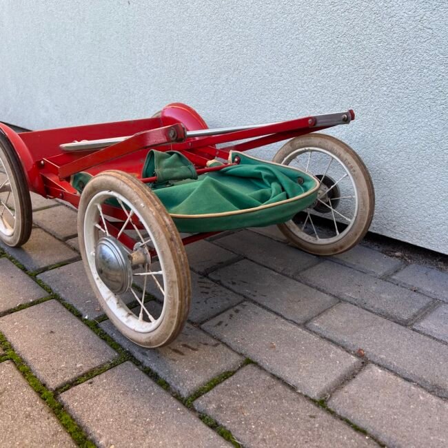 Vezimelis-vaikiskas-angliskas-Pedigree207.jpg Vezimelis-vaikiskas-angliskas-Pedigree207.jpg