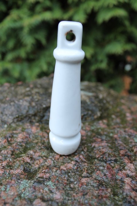 Tualeto WC vandens iš aukšto bakelio nuleidėjas, antikvarinis, originalus, keraminis, glazūruotas. Kaina 23