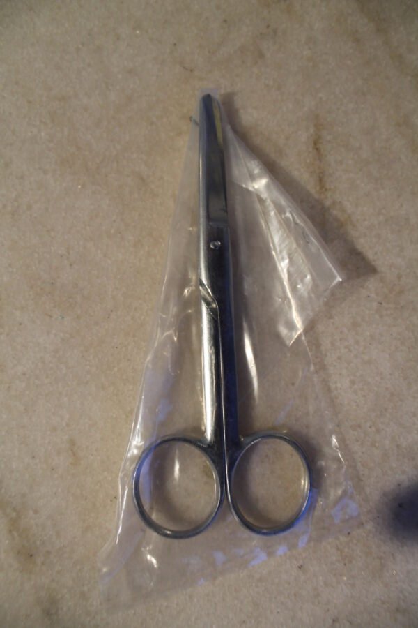 Žirklės medicininės, chirurginės, medicininio plieno. 3 vnt. Kaina po 7