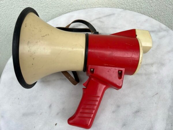 Garsiakalbis, ruporas, elektromegafonas sovietinis, tarybinių laikų. Veikiantis. 1975 m. Kaina 53