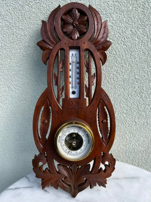 Barometras, termometras antikvarinis, medinis Secesijos stiliaus, restauruotas, Veikiantis. Kaina 73