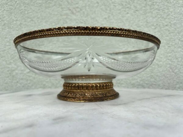 Vaza, dubuo krištolinis aukso spalvos apdaila, antikvarinis, prancūziškas. Baccarat, Saint-Louis. Kaina 88