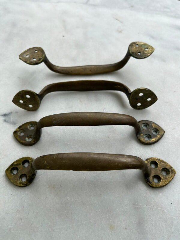 Rankenos, rankenėlės antikvarinės, bronzinės, elegantiškos, tvirtos. Prancūzija. 9 vnt. Kaina po 28