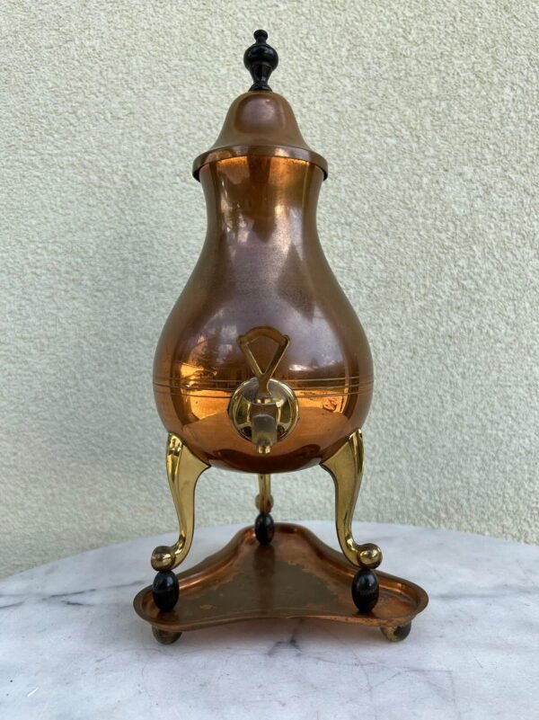 Arbatinukas, arbatinis su padėklu, varinis, antikvarinis. Kaina 63