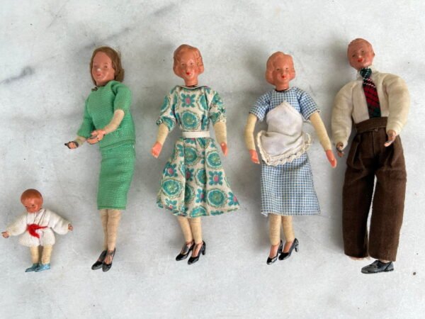 Lėlės antikvarinės, vintažinės, vokiškos Caco Doll. 5 vnt. Kaina 158 už viską.