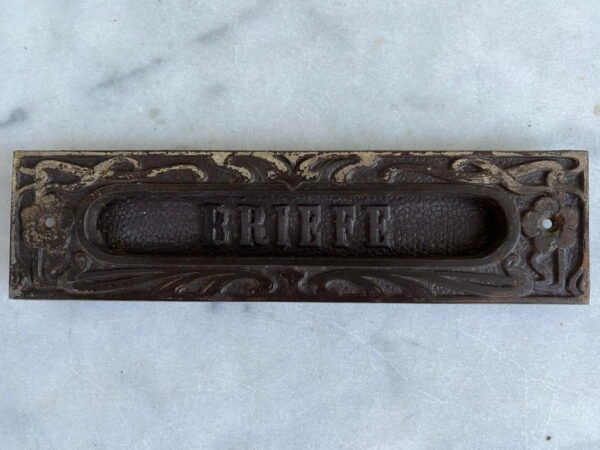 Laiškams, laiškų durelės BRIEFE, antikvarinės, Jugendstill. Kaina 53