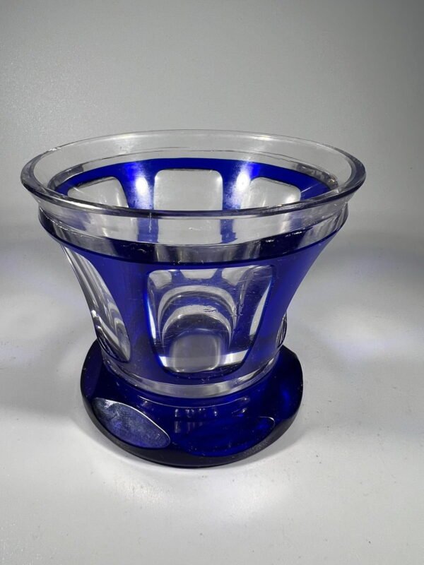 Indas, vazelė antikvarinė, presuoto stiklo. Bohemia. Kaina 32