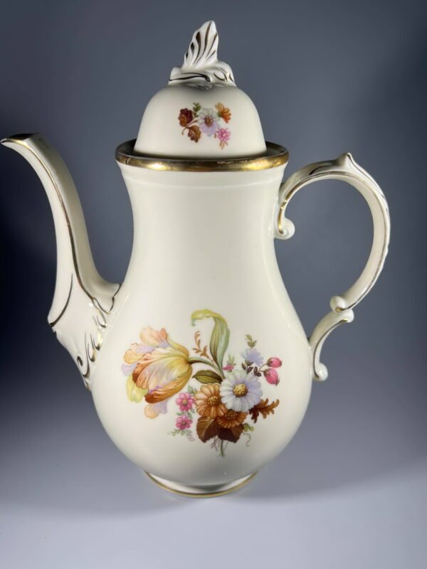 Arbatinukas, kavinukas porcelianinis, antikvarinis KPM KOBENHAVNS PORCELLAINS MALERI. 1924-1936 m. Kaina 53