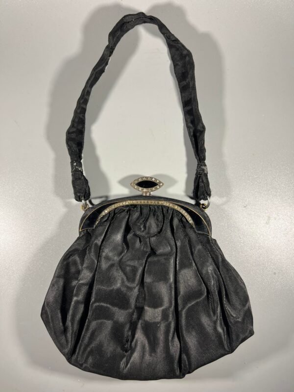 Rankinukas antikvarinis, medžiaginis, prancūziškas. Kaina 43