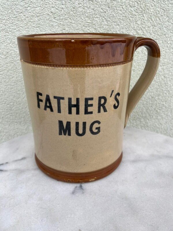 Puodelis keraminis, molinis, didžiulis, 3 litrų talpos FATHER'S MUG. Tėvo puodelis. Aukštis 23, skersmuo 18 cm. Kaina 38