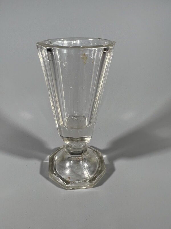 Taurelė, stikliukas, lafitnik, antikvarinis. Talpa 40 ml. Kaina 28