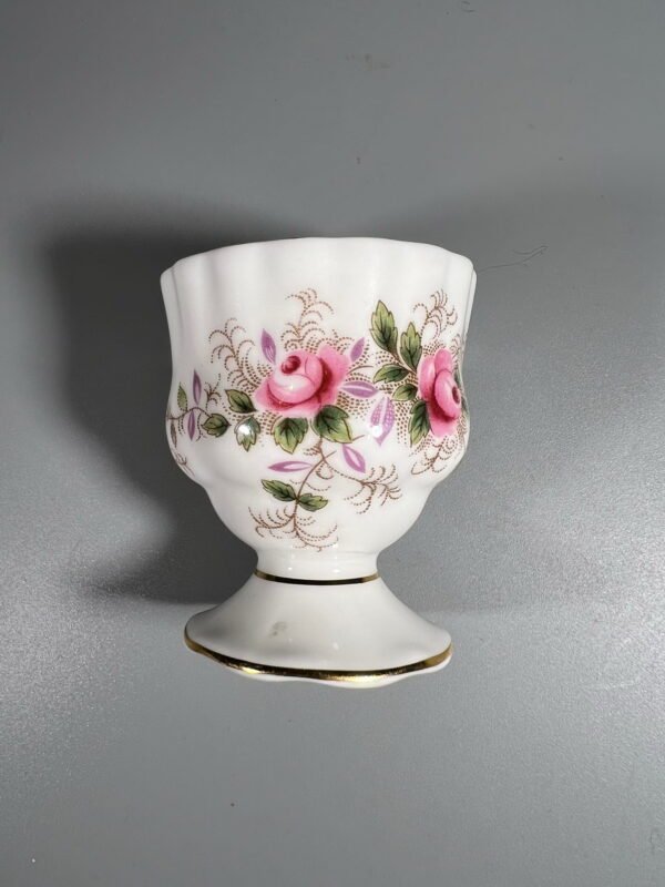 Indas, dėklas porcelianinis kiaušiniams, druskinė ar pan. Levander Rose. Royal Albert. Made in England. Kaina 13