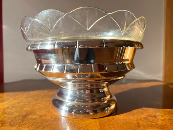 Centrinė vaza, indas sidabruotas su išimamu raižytu stiklu, antikvarinis, Art Deco, Secesijos stiliaus. Kaina 87