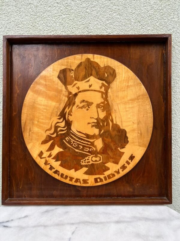 Bareljefas, medžio dirbinys Vytautas Didysis. Kaina 83