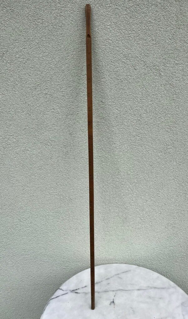 Metras medinis siuvėjo, antikvarinis. Kaina 38